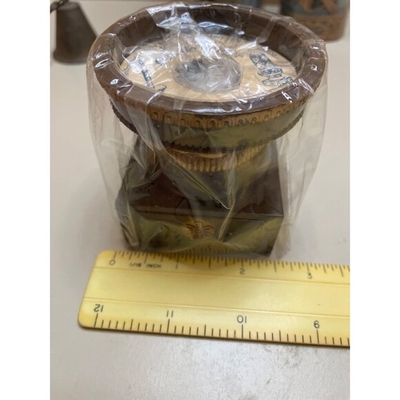 Vintage 1978 JASCO Mary & BABY JESUS & BIBLE Candle, Holder & Candle Snuffer NEW - Picture 11 of 12